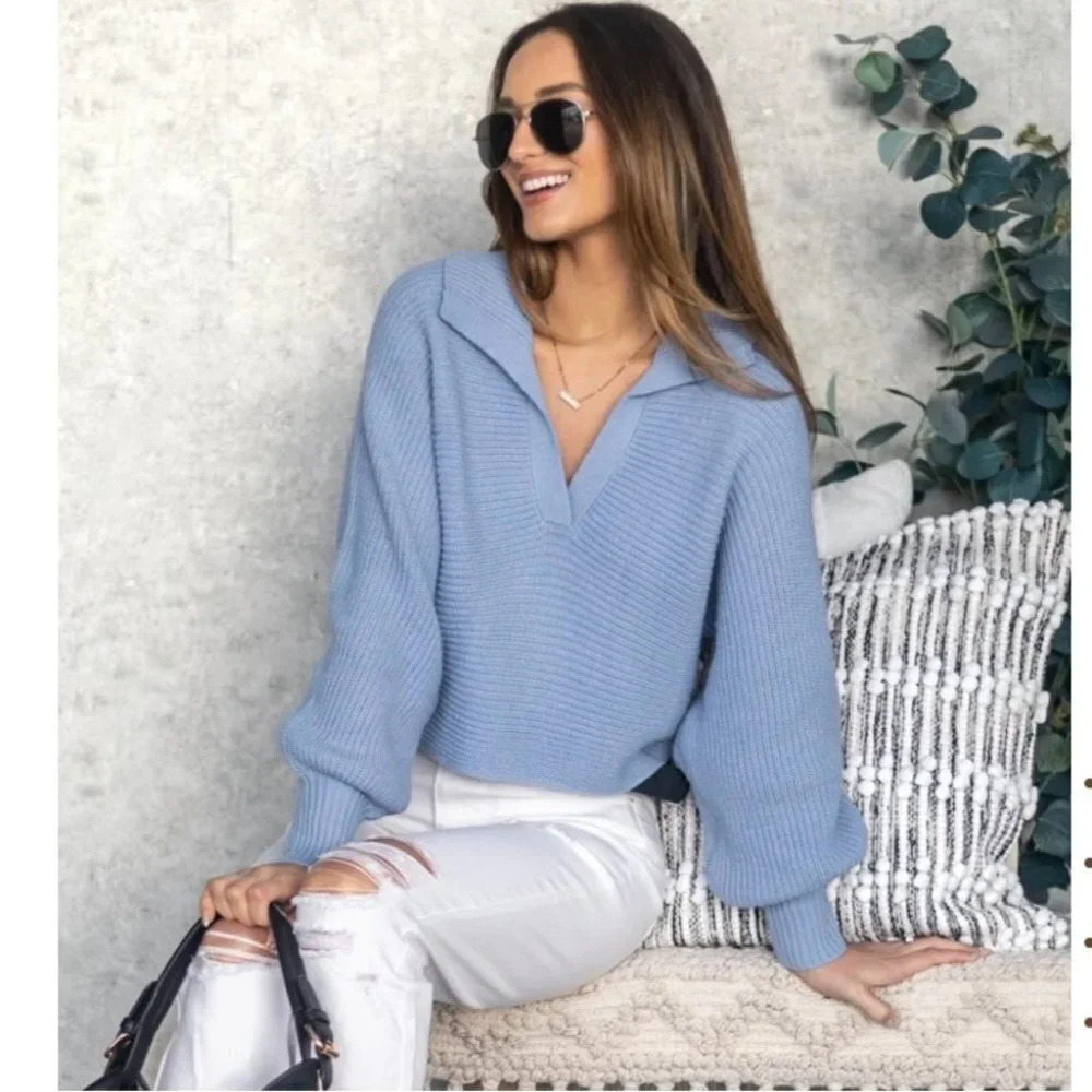 Blu Pepper Collar Knit V Neck Sweater Blue Size Small